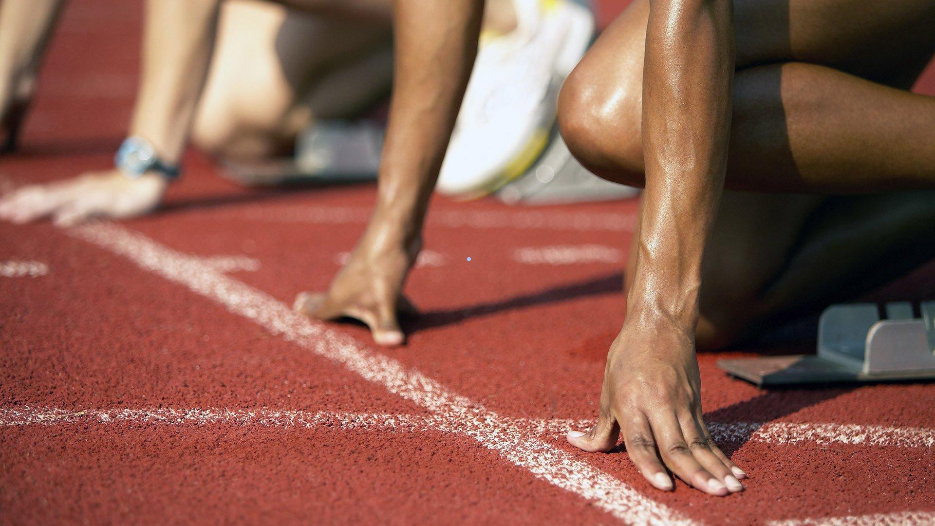 三场皆负！皇马耻辱远超曼联，三大豪门换帅反陷泥潭