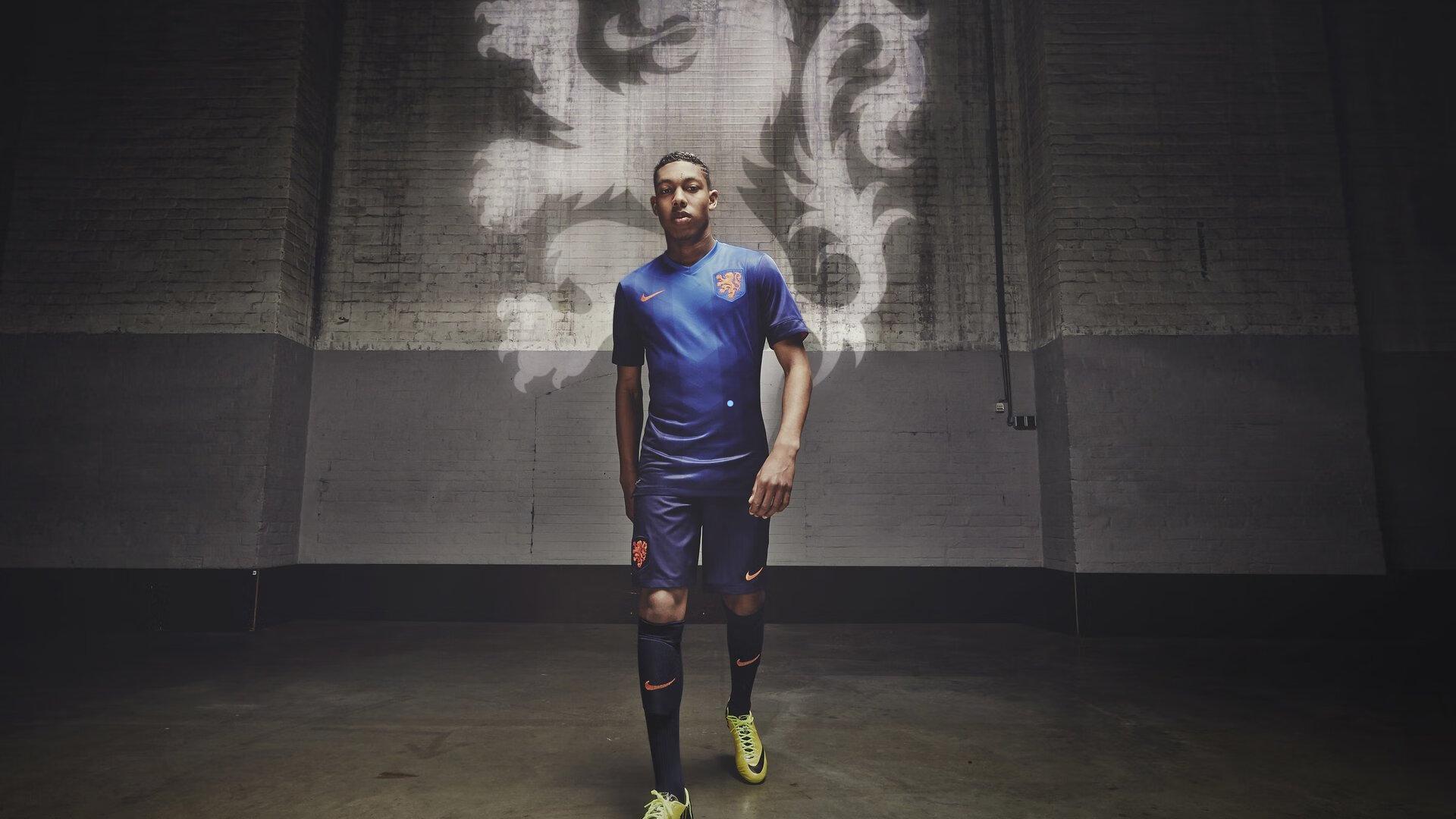 足彩网体育公司：门兴格拉德巴赫对决沃尔夫斯堡，雷纳埃尔维迪先发引领战局，埃里克森马耶尔联袂出战燃爆赛场